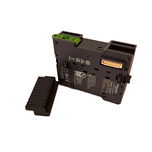 Controlador PLC nuevo y original Módulo de salida analógica TM3AQ4 en stock - Product Image 2