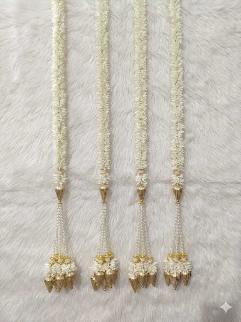Blanc et doré