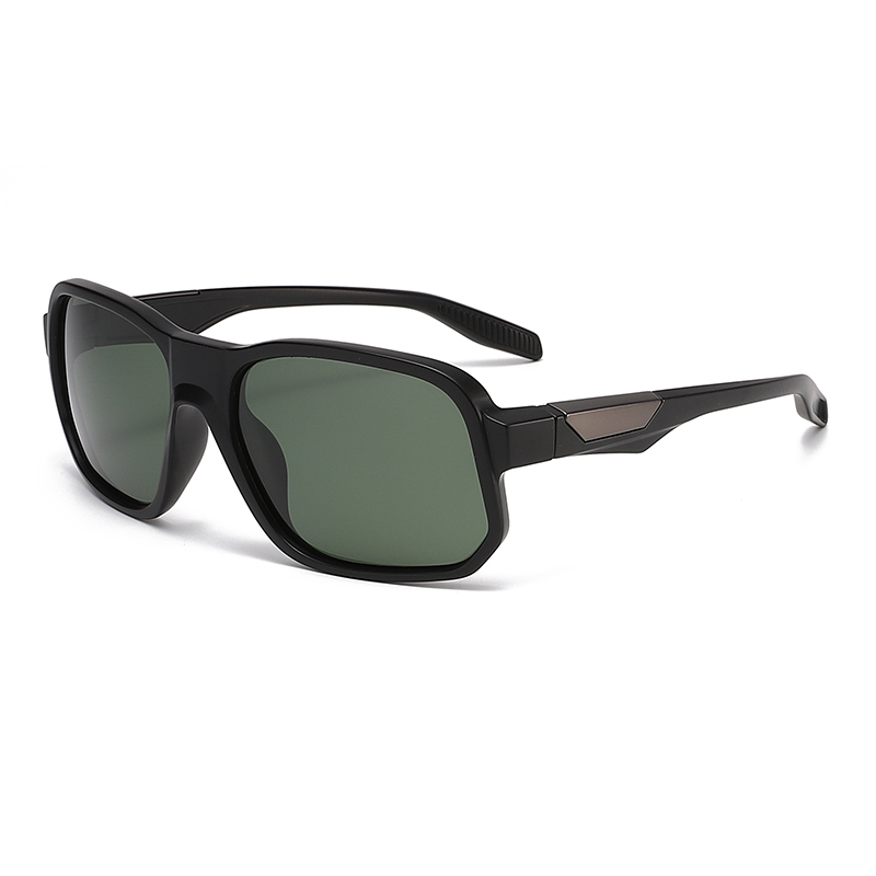 C2: Black/ Green