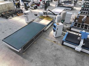 Enrutador Cnc 1325/1530, máquina de grabado Atc Cnc, enrutador Cnc de 3 ejes con mesa de descarga de carga para muebles de puerta M-shine - Product Image 4
