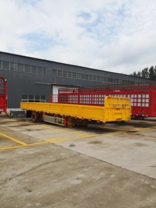 厂家直销<span class=keywords><strong>3</strong></span>轴12轮胎50吨Lowboy低床半挂车卡车半挂车