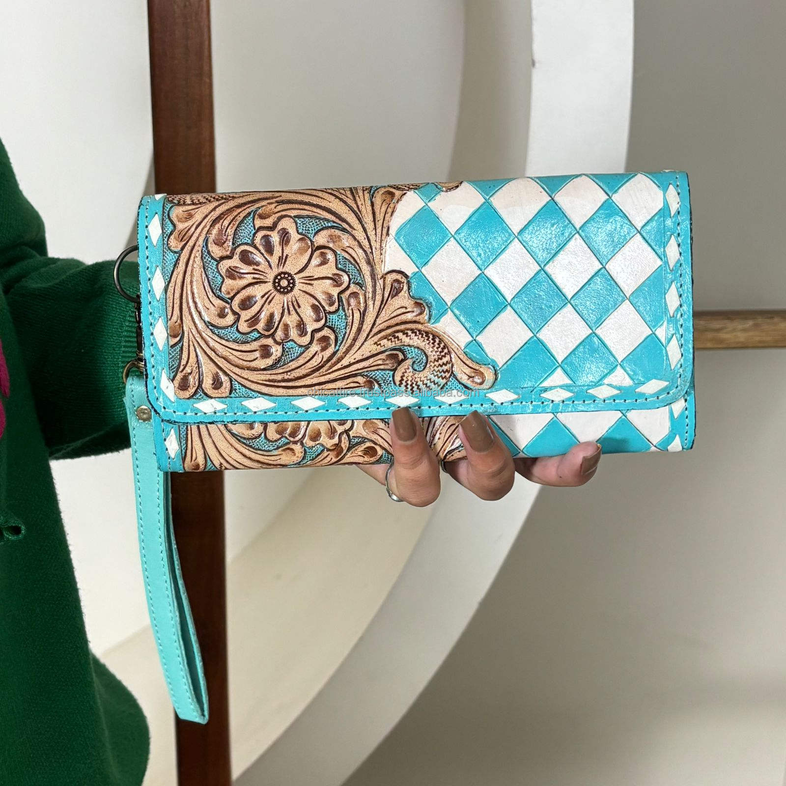 Turquoise et blanc à carreaux