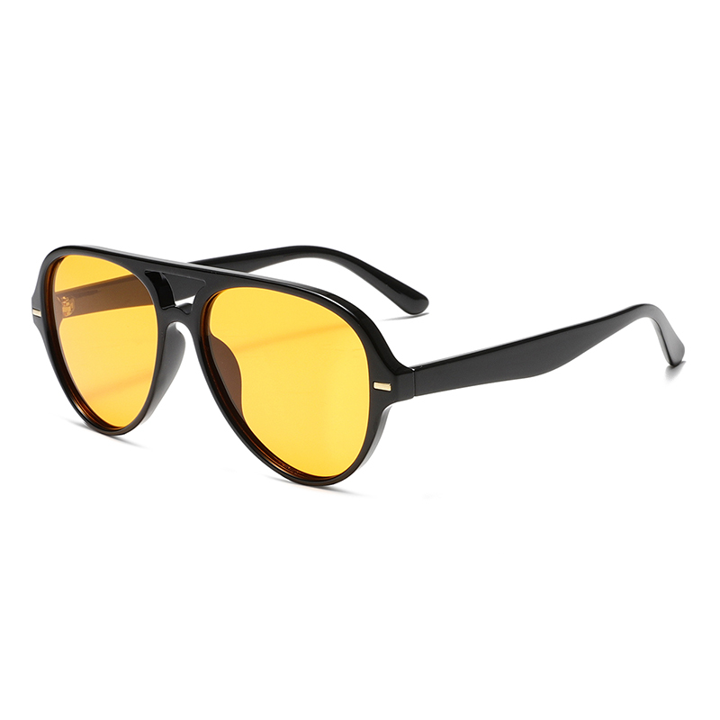 C8: Black/ Yellow