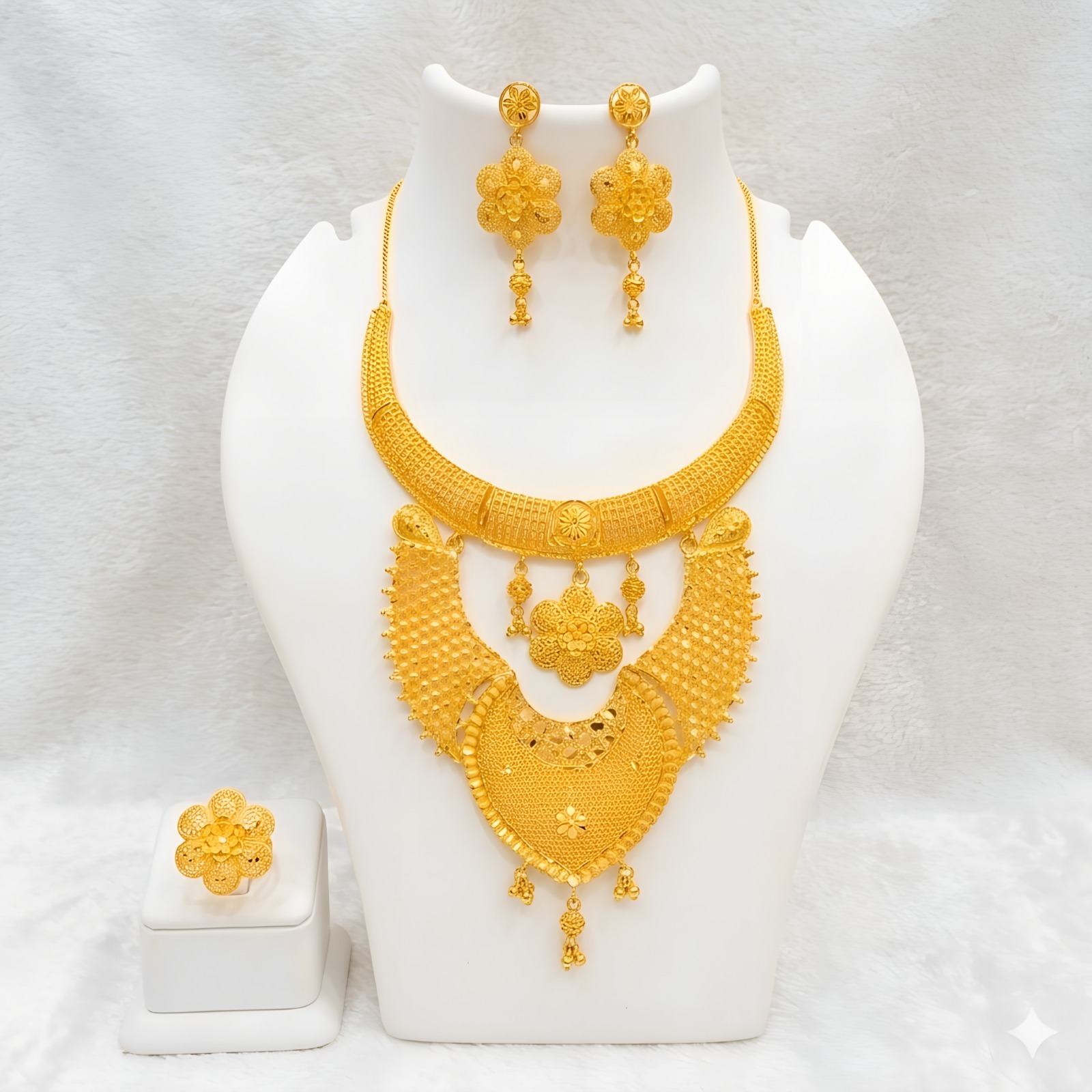 63000 Golden Empress Heritage Set