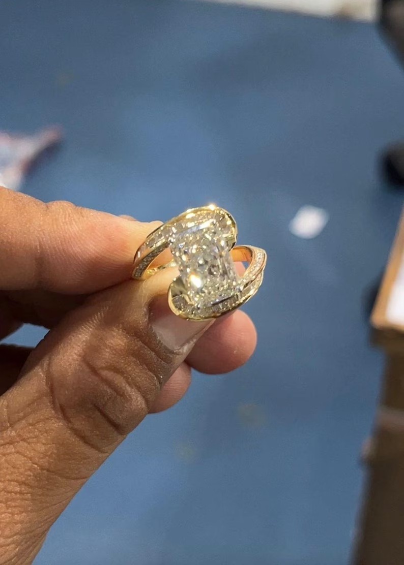 18K Gold