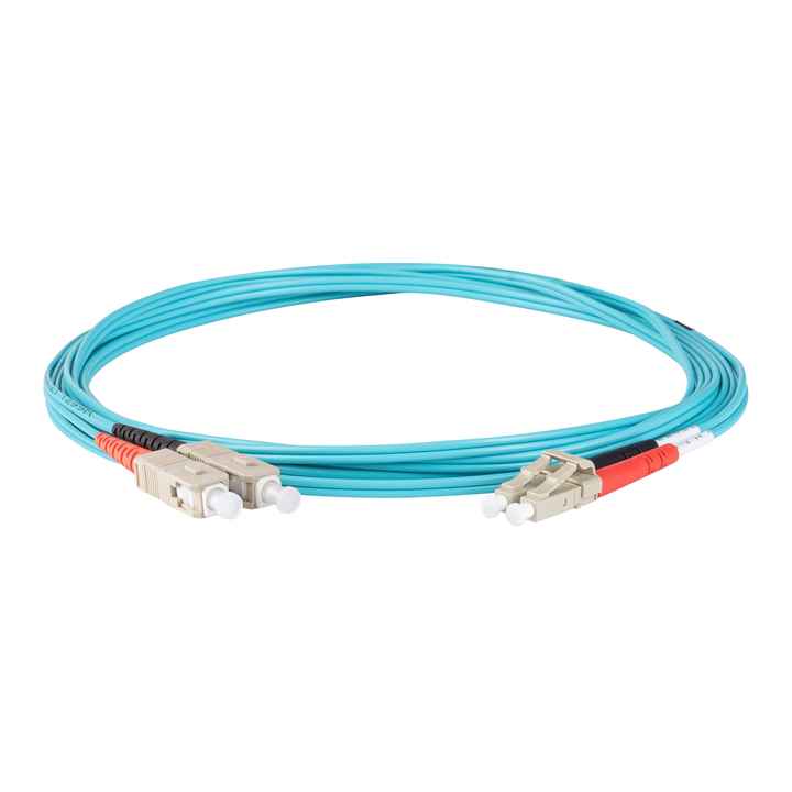 5 Meter Duplex SC zu LC Glasfaser-Patchkabel mit rot-schwarzen Stiefeln Corning Clear Curve OM4 Multimode-Glasfaser für Rechen zentrum