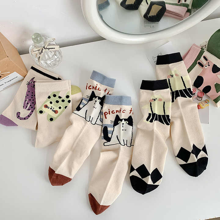 Kaus kaki katun imut wanita, kaus kaki kucing binatang kartun imut, kaus kaki katun nyaman musim gugur model Korea
