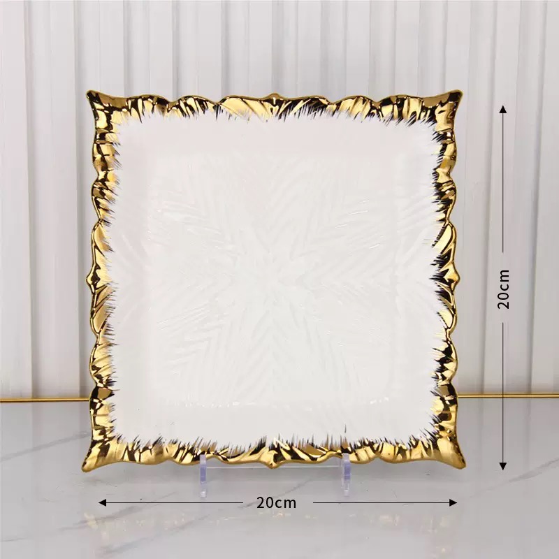 Assiette carrée de 8 pouces