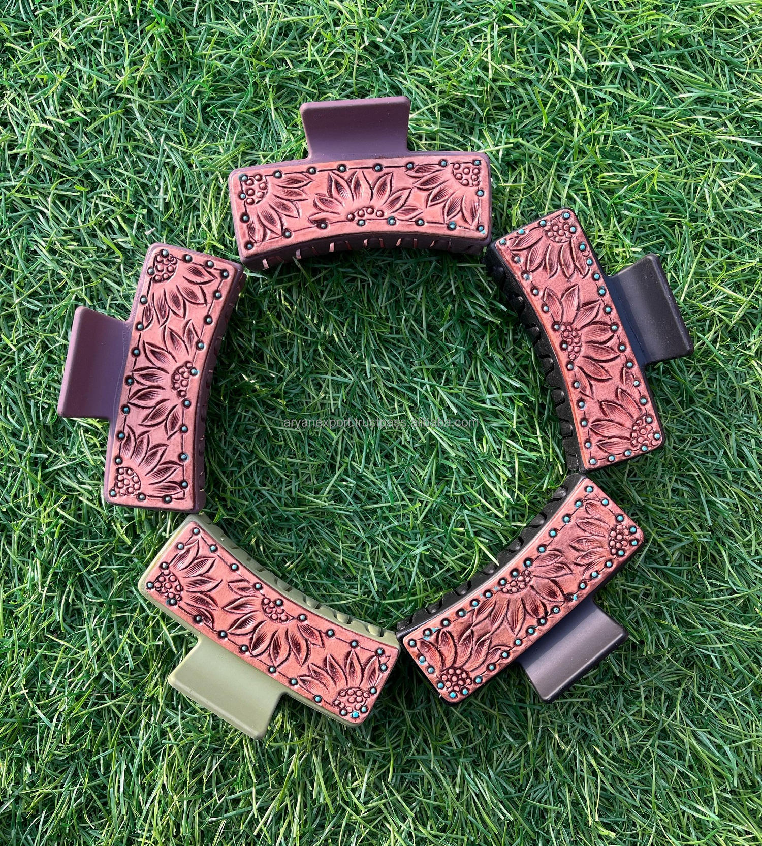 สีน้ำตาล