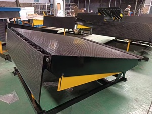 Dock Leveler 10 Ton <strong>Loading</strong> <strong>Platform</strong>, Hydraulic <strong>Loading</strong> Ramp, Factory Warehouse Container <strong>Loading</strong> <strong>and</strong> <strong>Unloading</strong> <strong>Platform</strong>