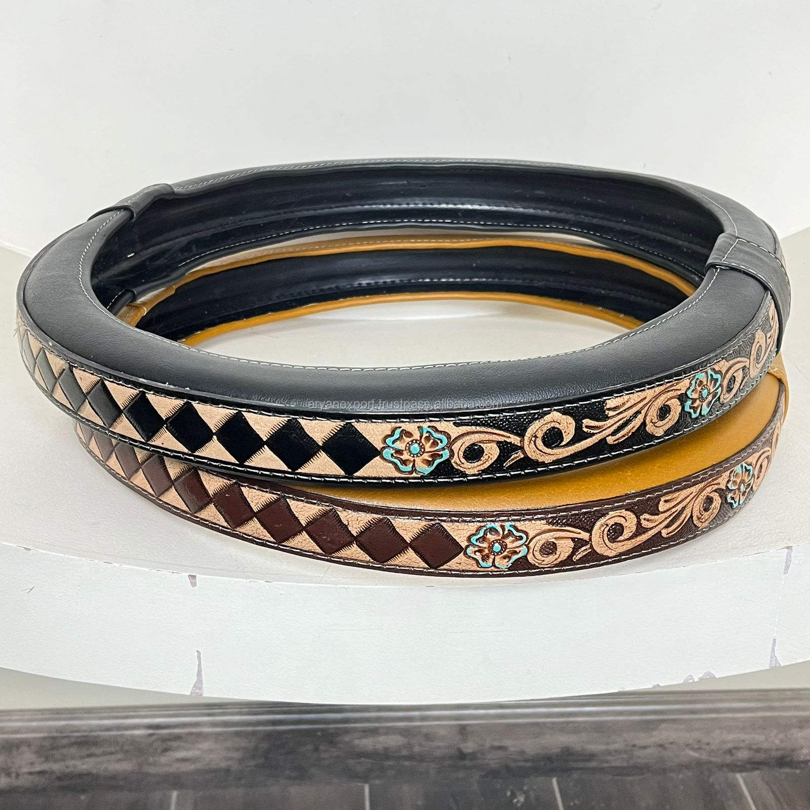 สีน้ำตาล