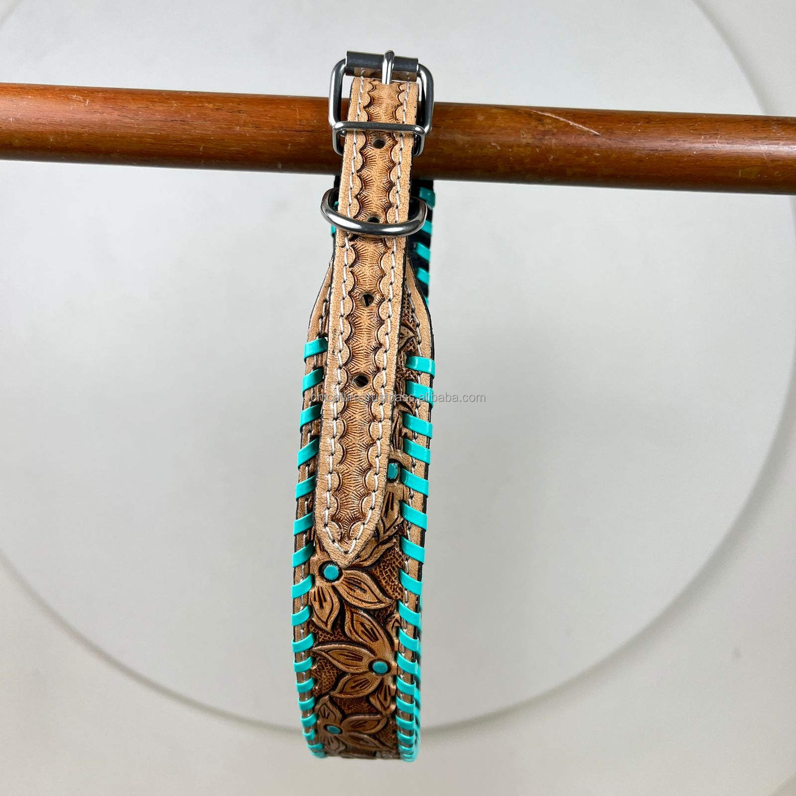 สีน้ำตาล