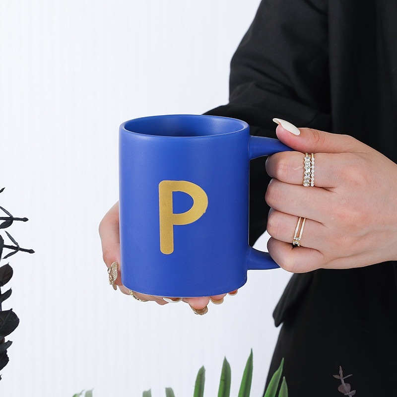 custom alphabet blue ceramic Mug (P)