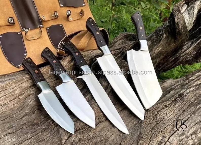 ENSEMBLE DE CHEF 4