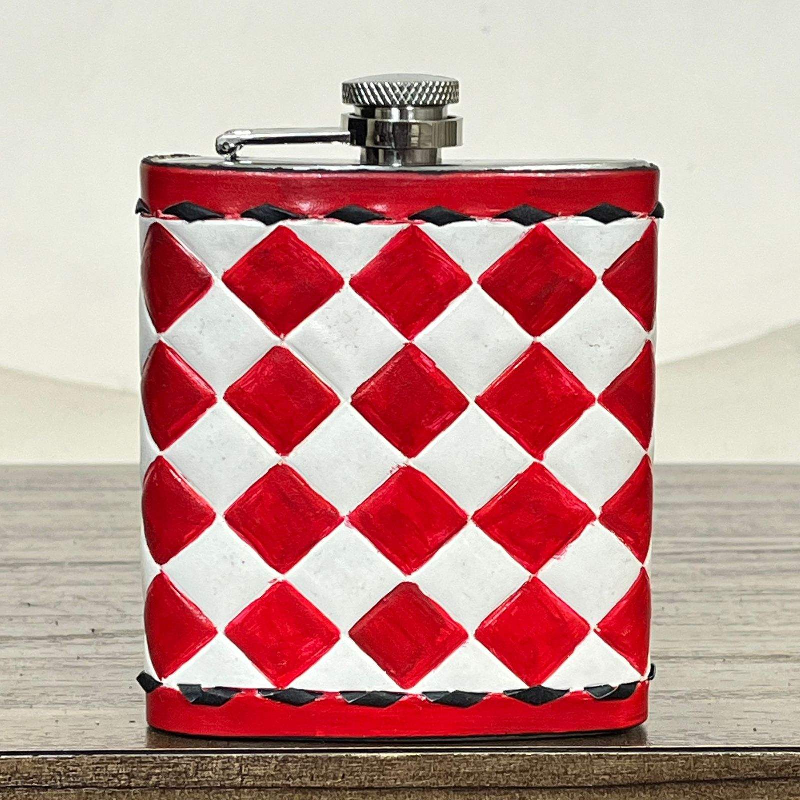 À carreaux blancs et rouges