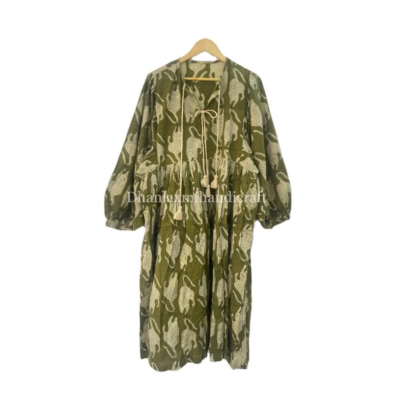 สีเขียว