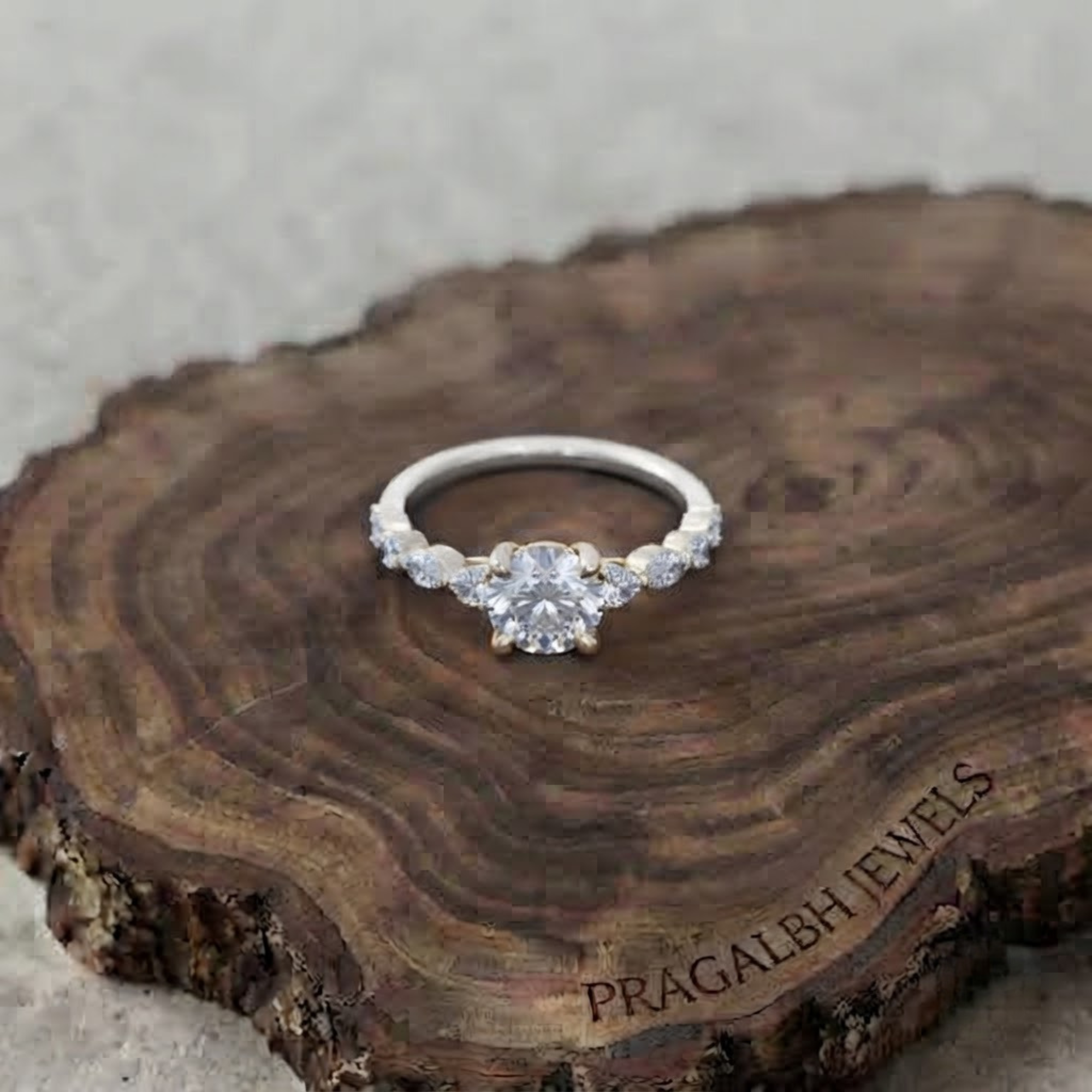 ทอง 18K (สังเคราะห์)