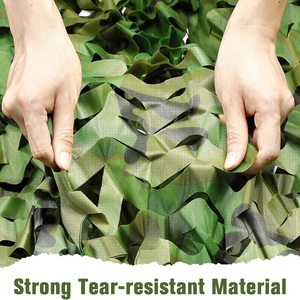 Red de camuflaje, es adecuada para jardines, patios y uso en exteriores, y tiene las funciones de camuflaje y sombrilla.