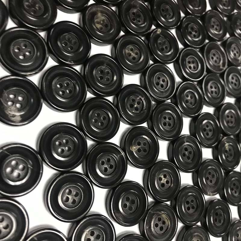 identique à l'image