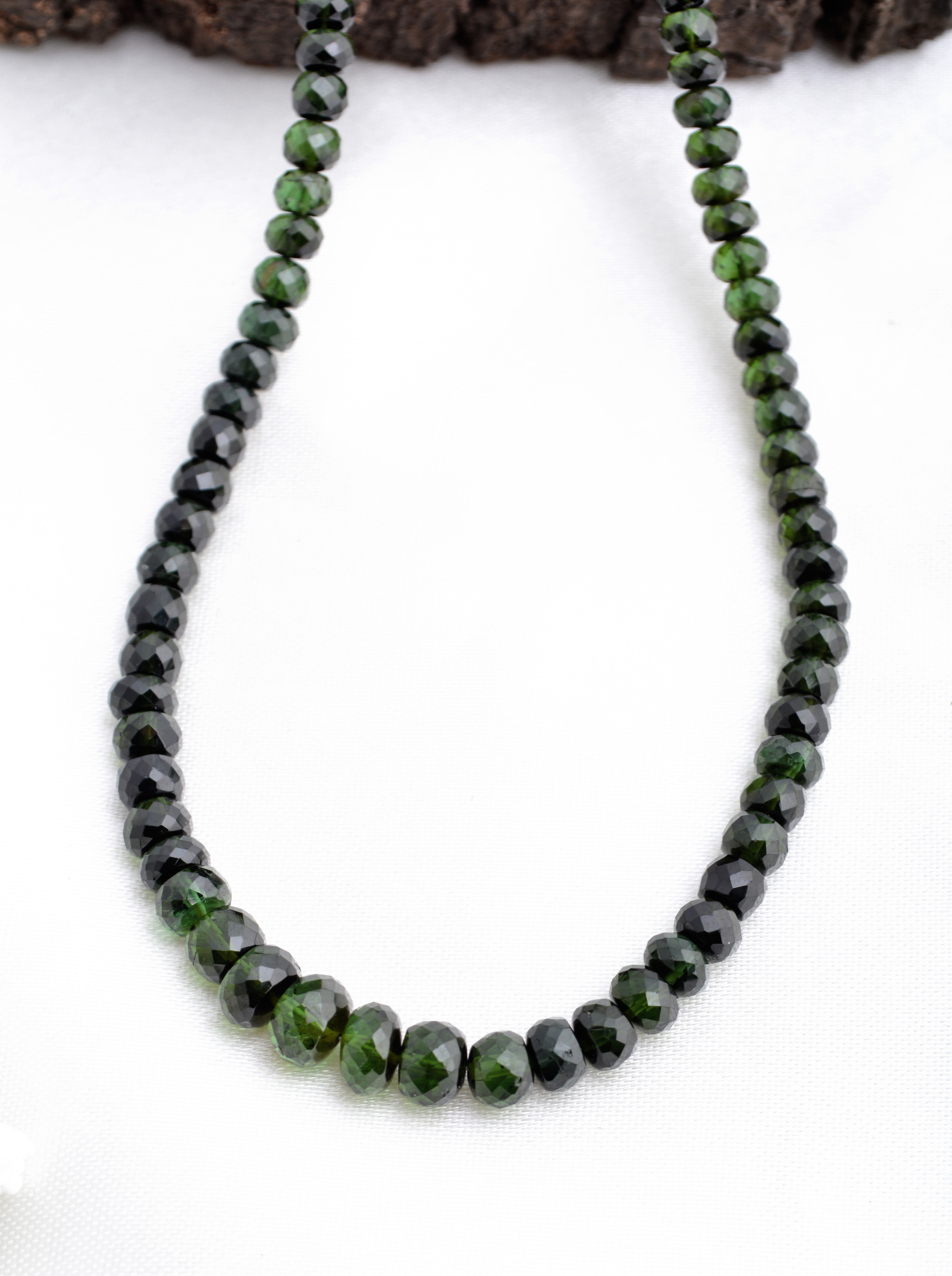 สีเขียว