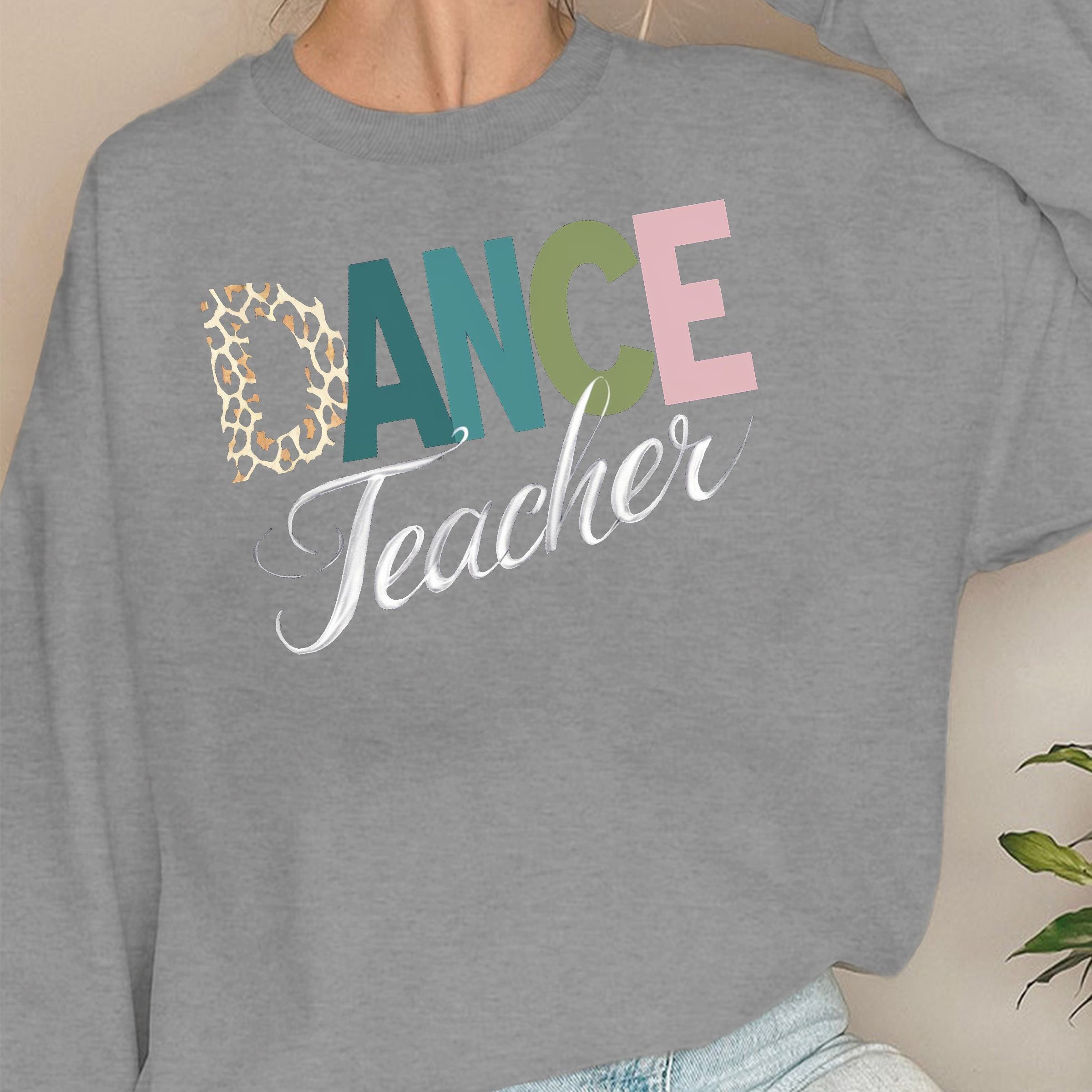 สีเทาเข้ม