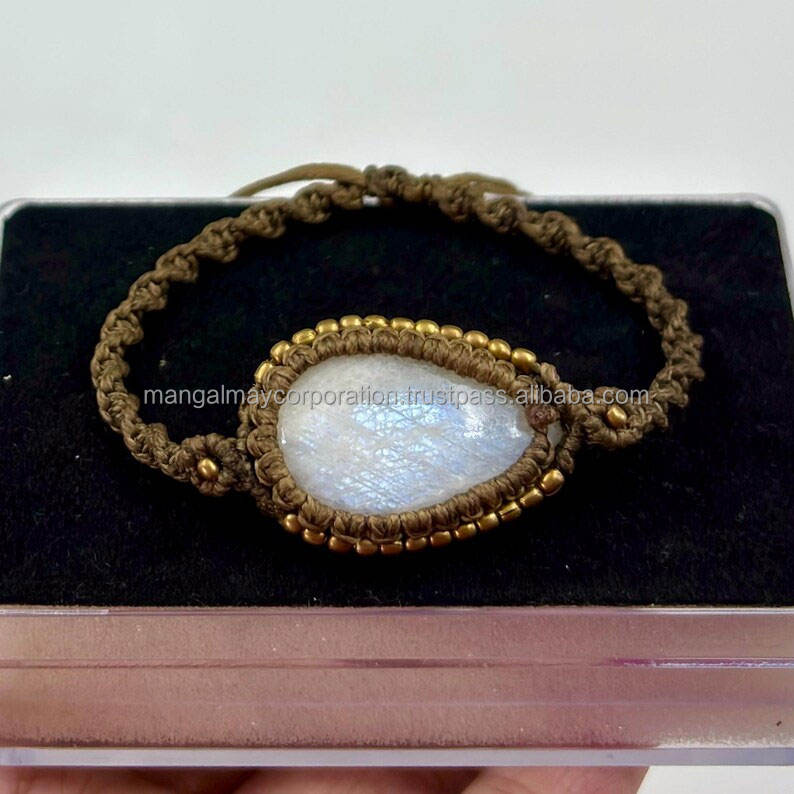 เช่นเดียวกับภาพ