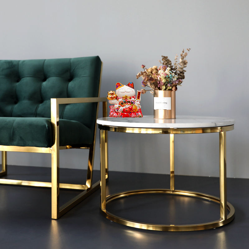 identique à l'image