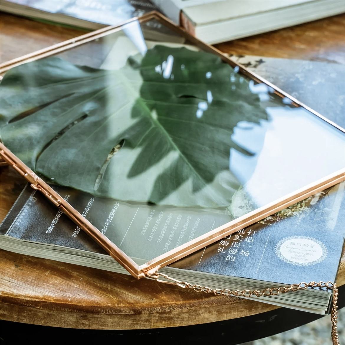 ขอบทองแดง