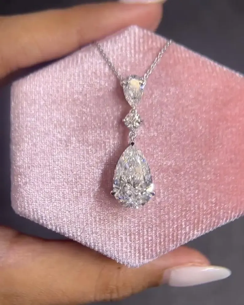 18K Gold