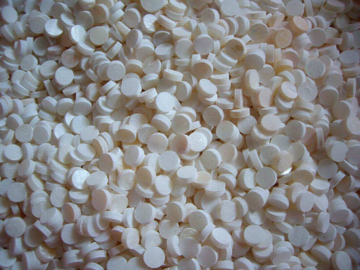 identique à l'image