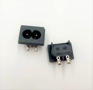 C8パネルマウントプラグアダプター、250V AC 2.5A2ピンIECインレットモジュールプラグ電源コネクタソケットストレート - Product Image 1