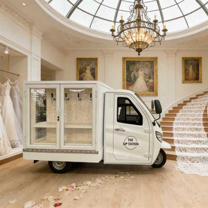 Tricycle élégant blanc pour bière et vin de mariage | Chariot de bar mobile électrique pour événements et fêtes en plein air - Product Image 3