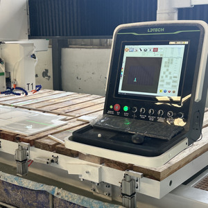 Ganger Cnc 4-осевая мостовая пила для резки гранитного мраморного кварцевого камня с сервоприводом переменного тока - Product Image 4