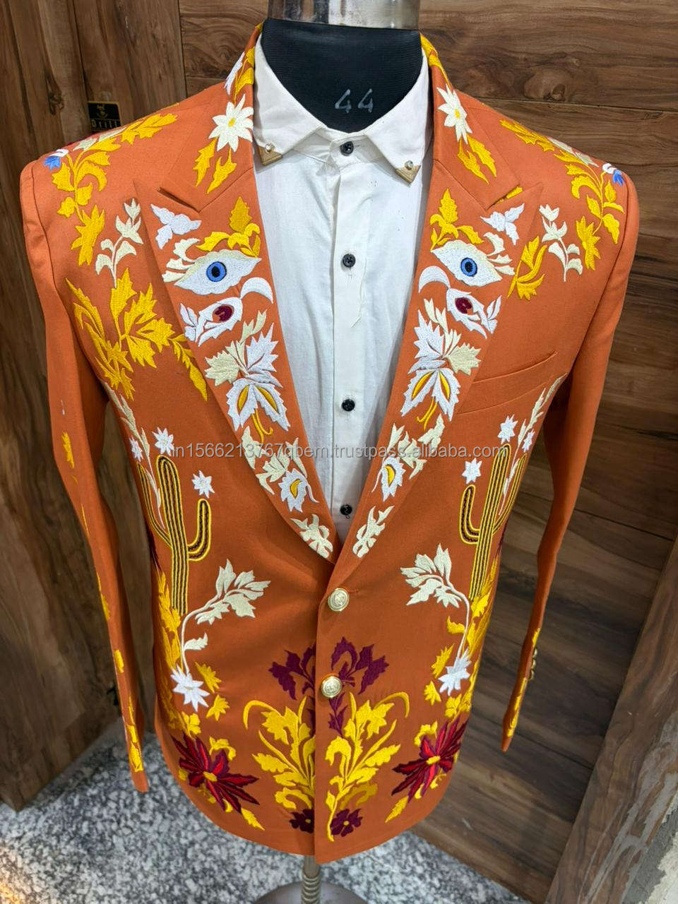 สีส้มสนิม