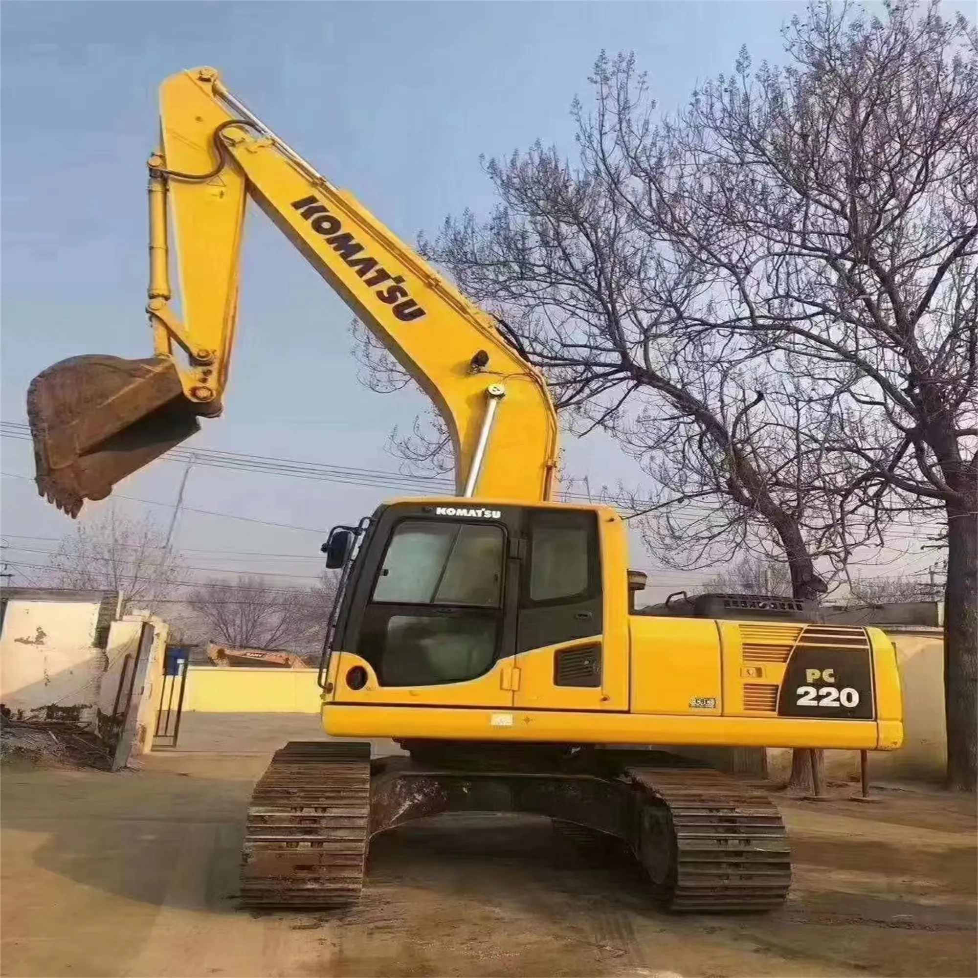 Many used komatsu excavator PC200-8 PC220-8 PC240-8 with cheapest price used Japan excavator PC220 for sale