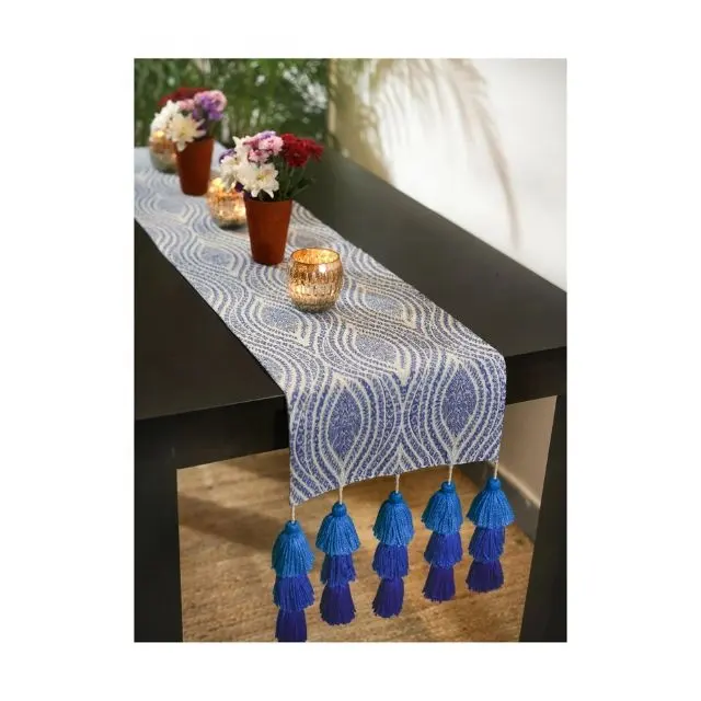2024 individuelles blaues zerknittertes Tischtuch Dekorationen solide Farbe Baumwolle geometrische handgemachte Tisch bestickt Läufer für den heimgebrauch