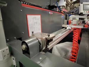 זול <span class=keywords><strong>CNC</strong></span> אלומיניום כרסום מכונת עבור דלתות חלון מסגרות קידוח