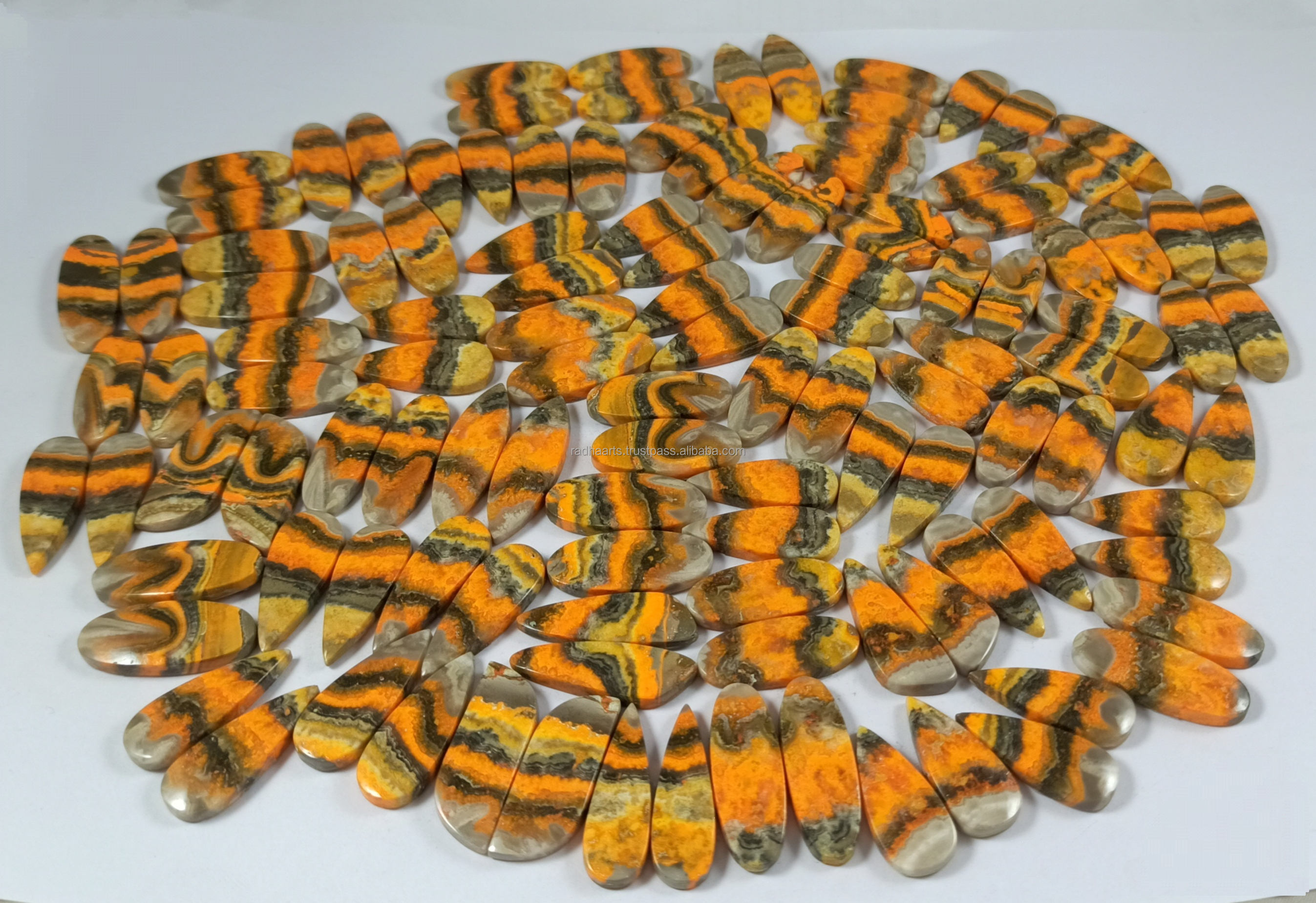 สีเหลือง