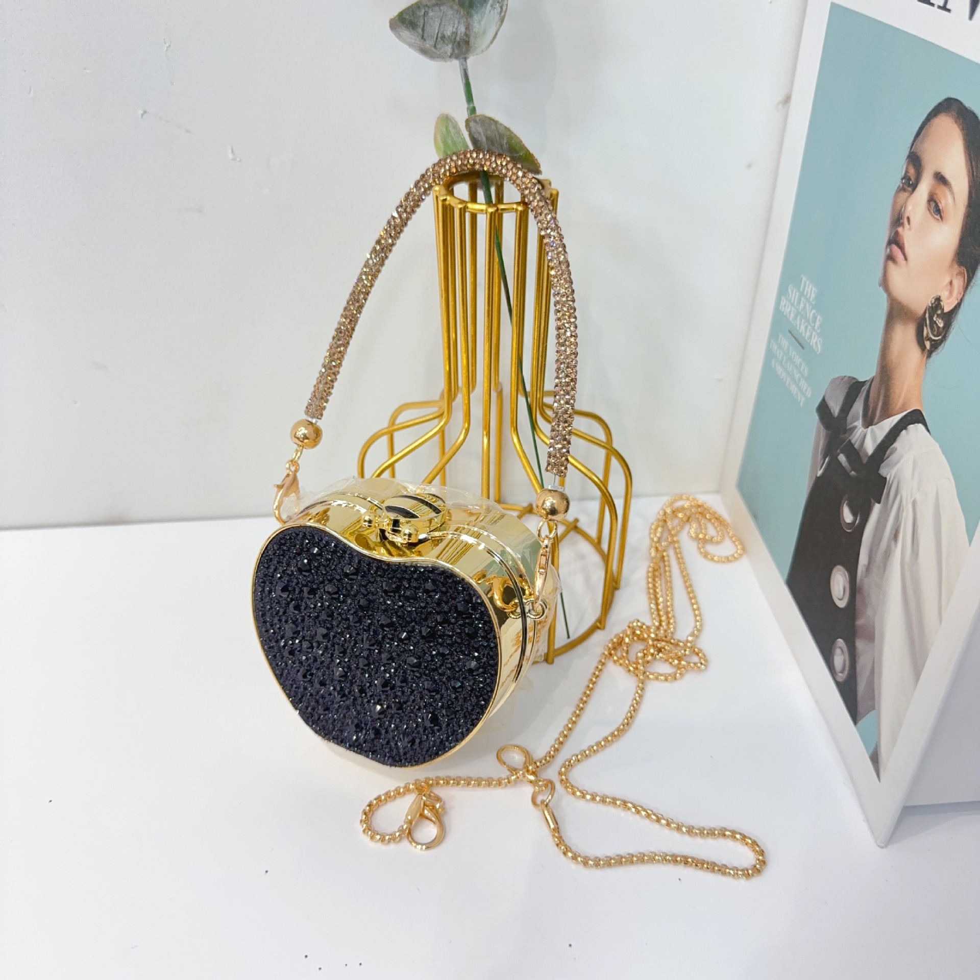 pomme diamant ronde noire