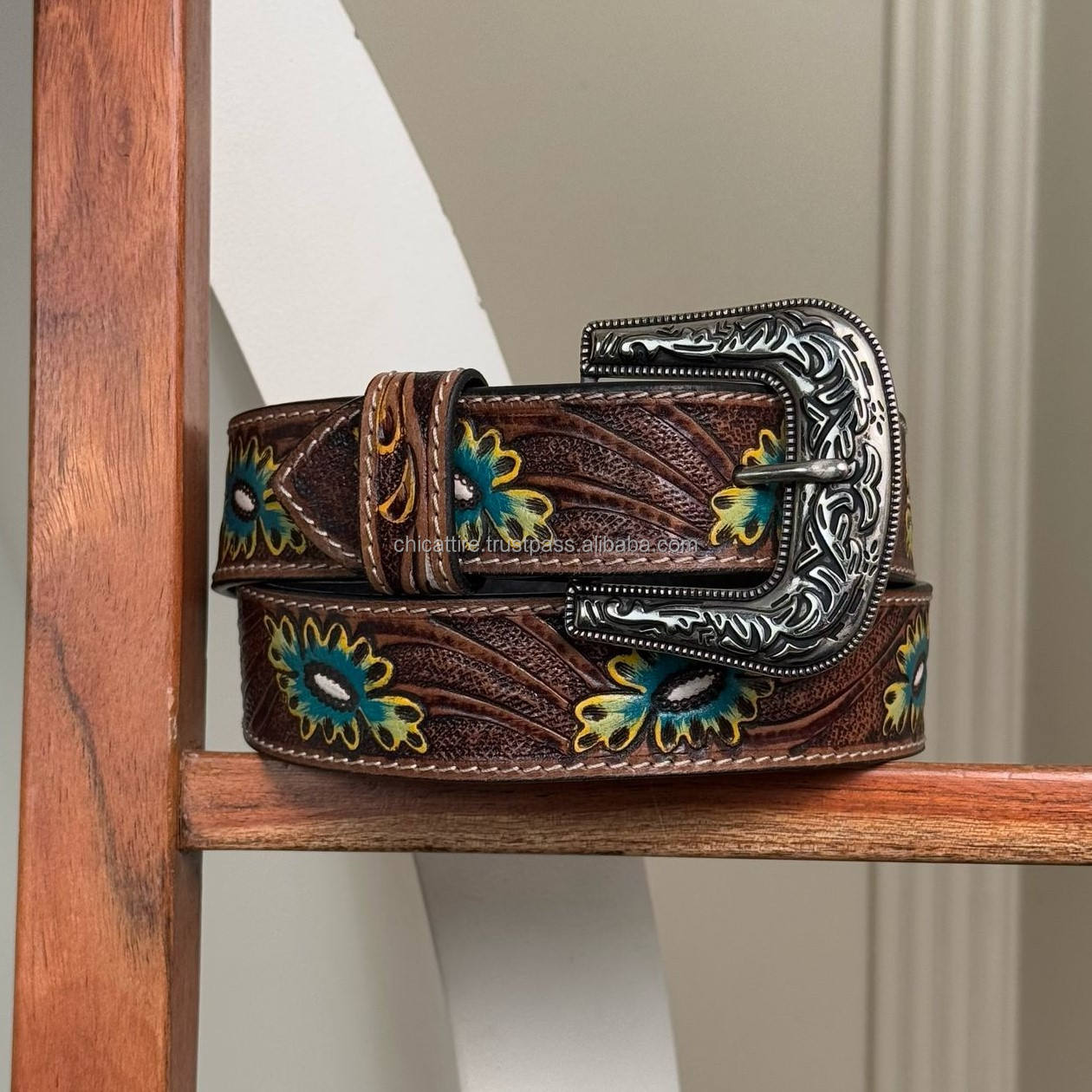 สีน้ำตาล