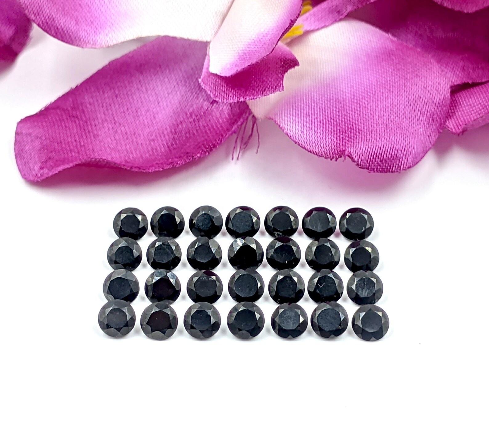 เช่นเดียวกับภาพ