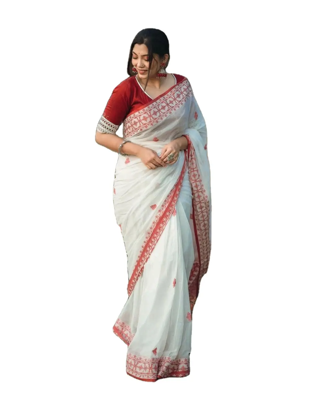 Seta eterea: sari stampati con delicati accenti di Jari e camicetta in broccato scucita-illumina ogni occasione!