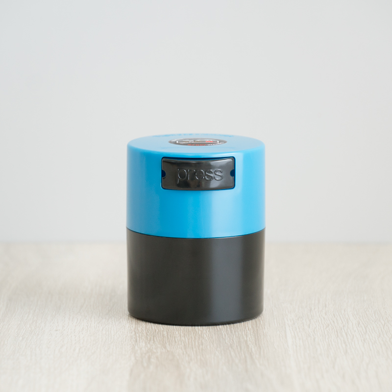 Couvercle bleu + noir