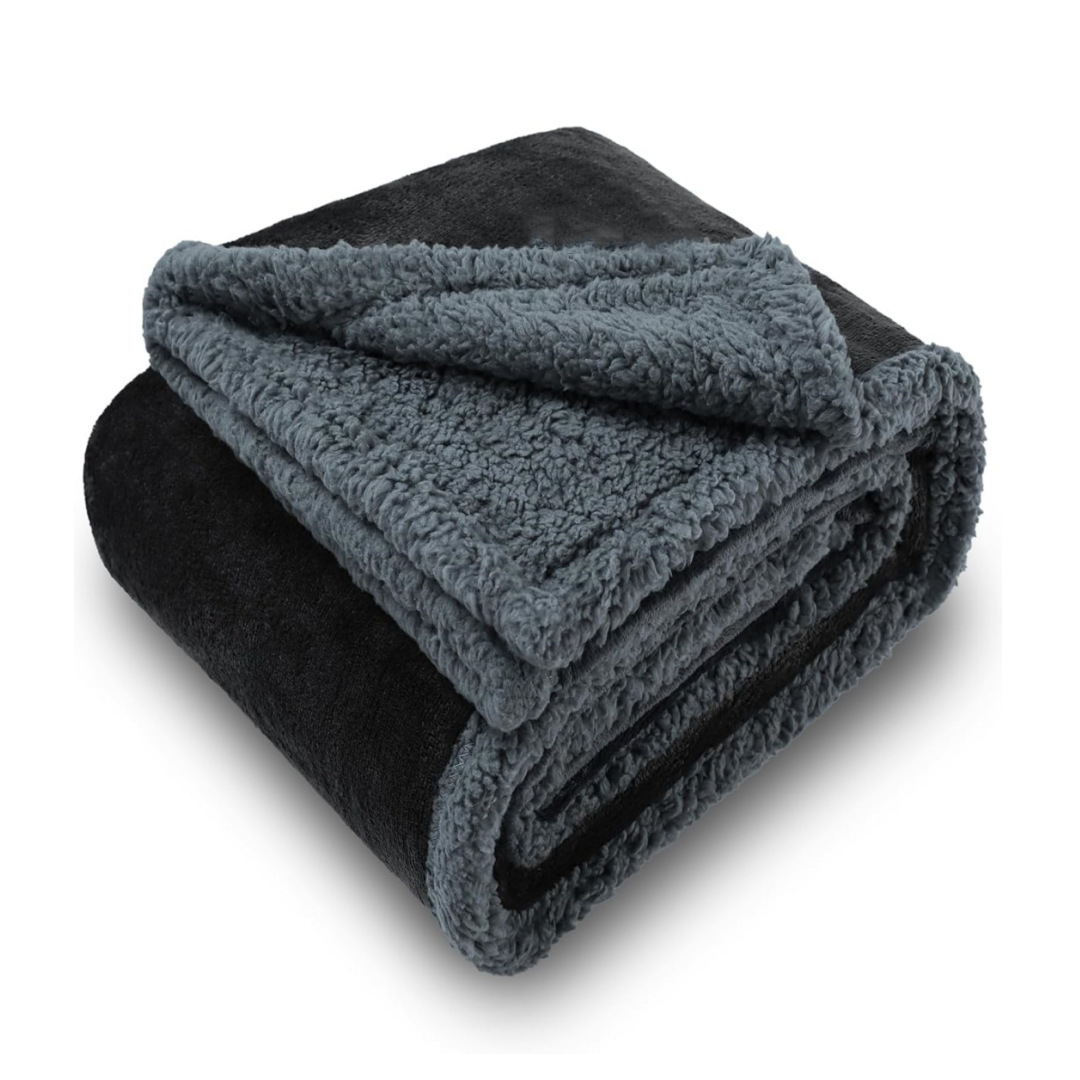 Noir Gris