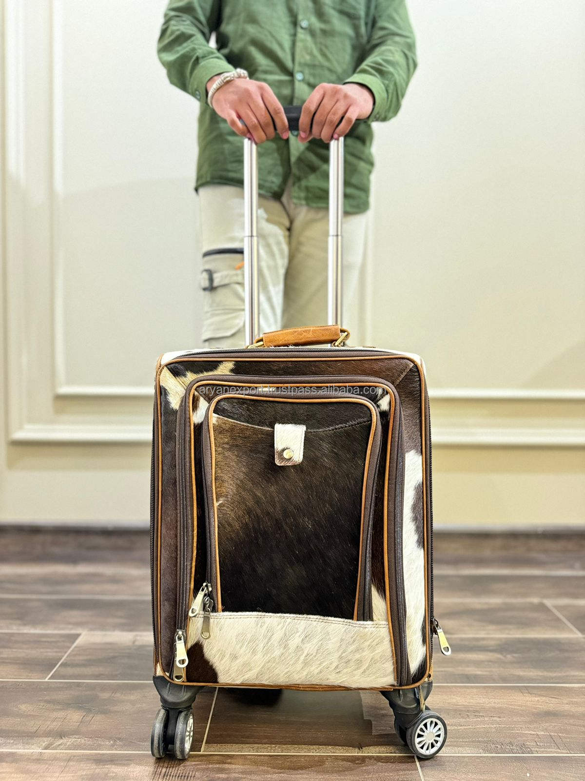 สีน้ำตาล