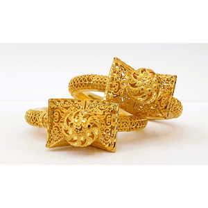 CLASS and CHARM BANGLES WITH 24KT <strong>DUBAI</strong> GOLD PLATED 4GRM GOLD BEST SELLING DESIGN EXQUISITELY CRAFTED at DISCOUNT OFFER - Product Image 3