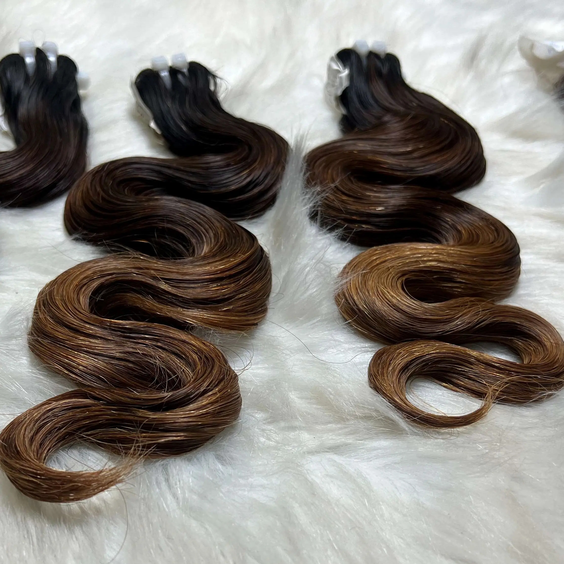 Brown Ombre Hair Extensiones Natural Body Wave Bundle Vietnames Double Drawn Machine Weft Human Hair Extensions From QHAIR