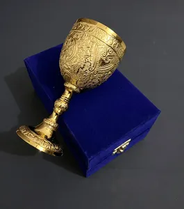 גביע יין בציר נחושת גביע גביע פליז לקיום כוס גביע זהב ארתור המלך גביע נושא מימי הביניים של מהאק אימפקס