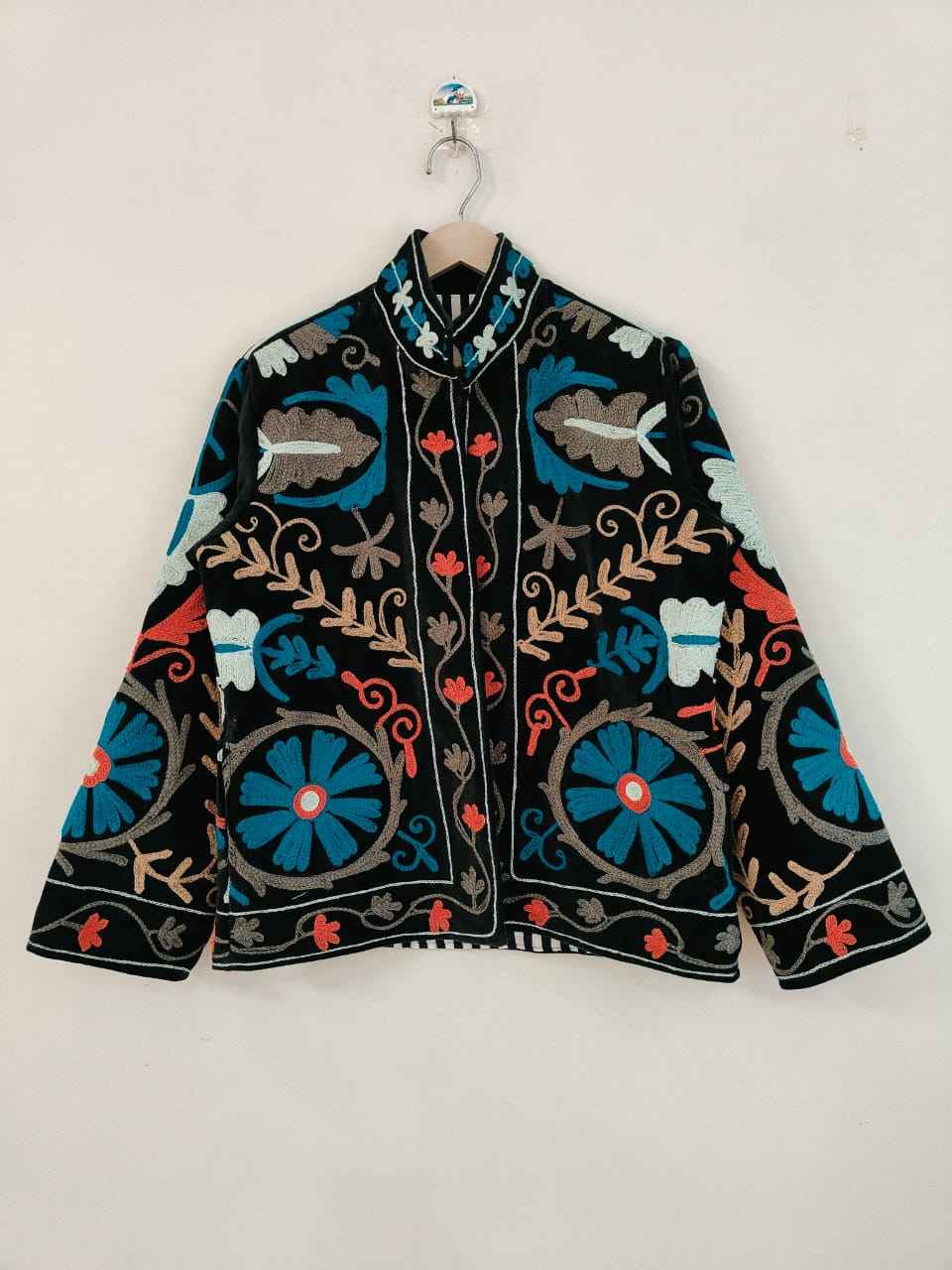 Comme le montre l'image