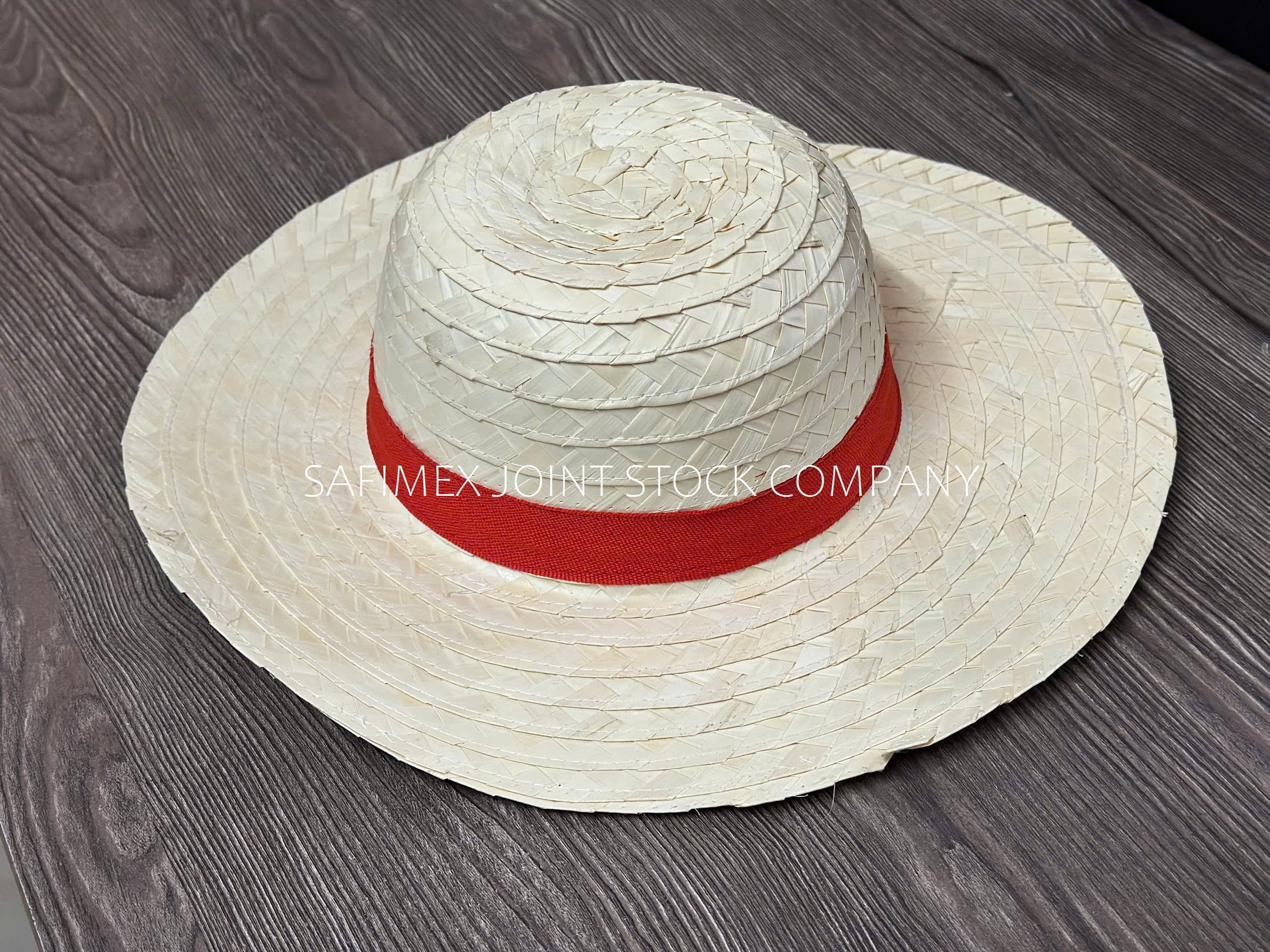 Couleur des feuilles de palmier : blanc ivoire
